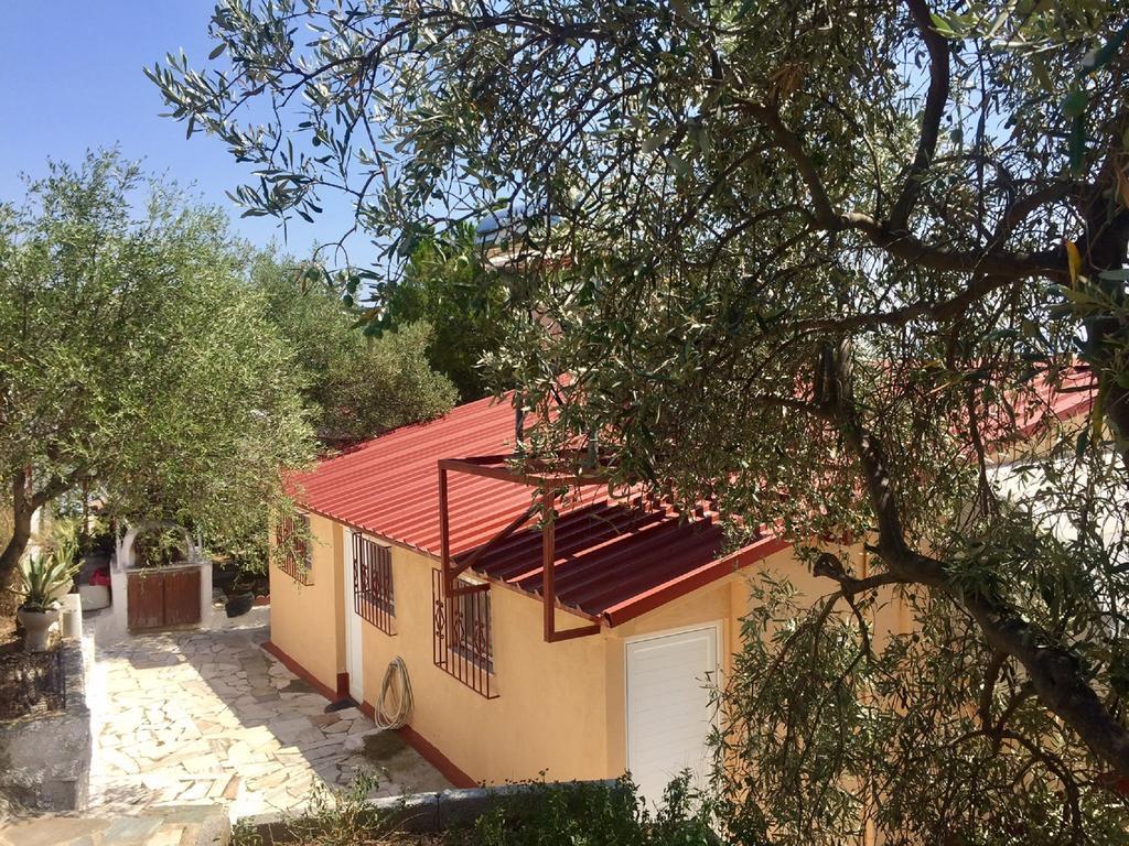 Alexander'S Villa Kritharia  Exterior photo